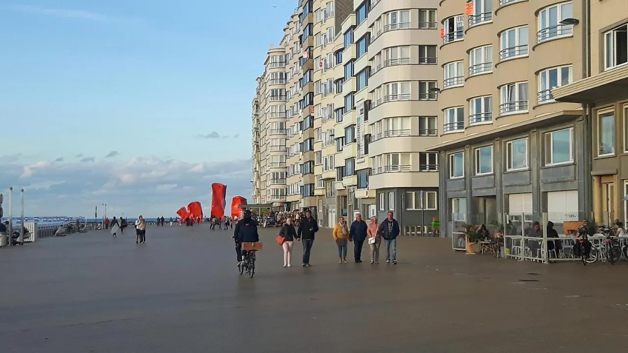 frontaal gelijkvloers seaview 80m² 2 slp Appartement Oostende