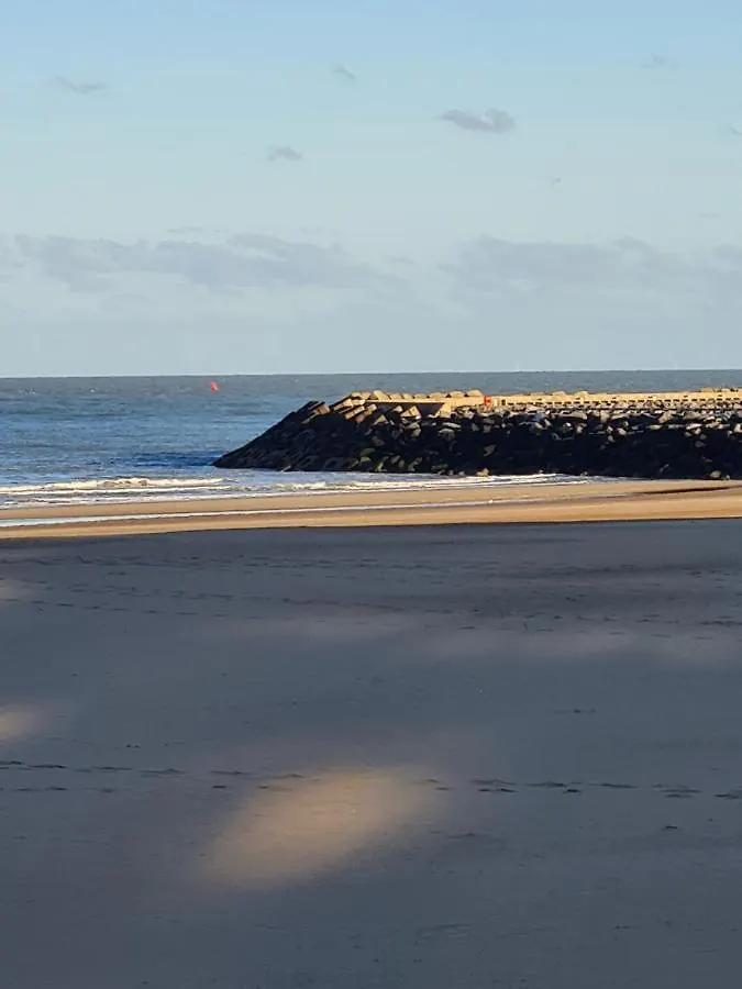frontaal gelijkvloers seaview 80m² 2 slp Appartement Oostende